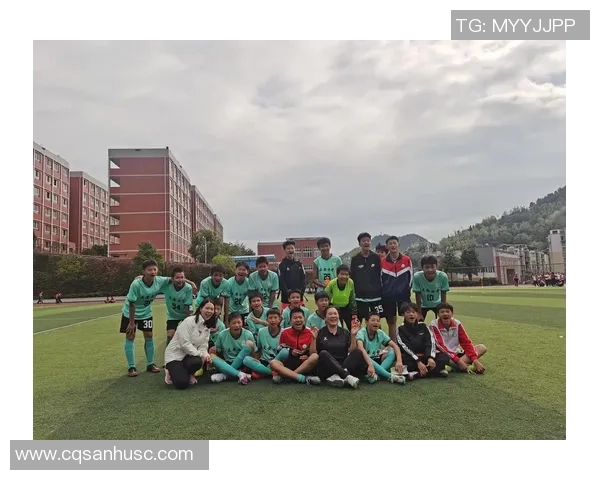 成都足球队精彩配合展现团队精神与战术默契的全面分析